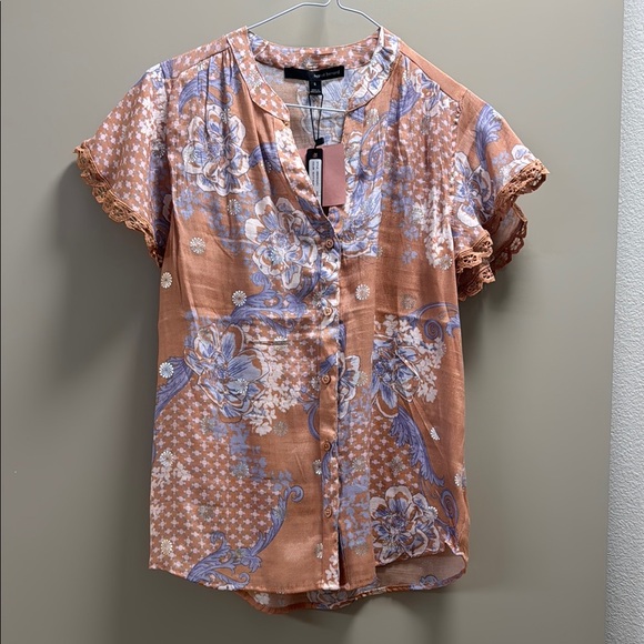 Harve Bernard Floral Flutter Sleeve Blouse - Peach & Blue - Picture 1 of 4